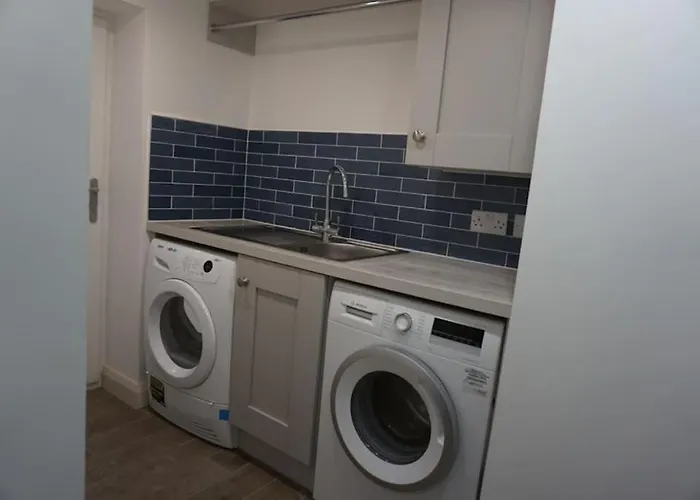 Дом отдыха Whitehorse House *