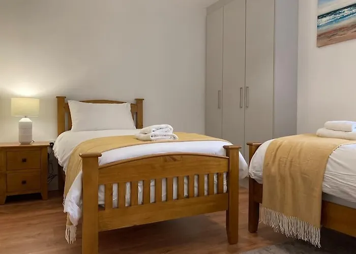 Дом отдыха Whitehorse House *